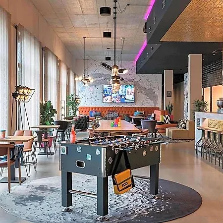 Moxy 3* 다름슈타트